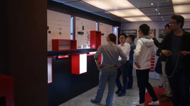 海福樂展廳Loox LED區 
